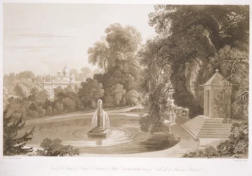 Ansicht des Tempels von Suryah und des Brunnens von Mahah Doo mit einer entfernten Ansicht der Nordseite des Herrenhauses, Sezincote, graviert von Frederick Christian Lewis Snr., ca. 1817-18
